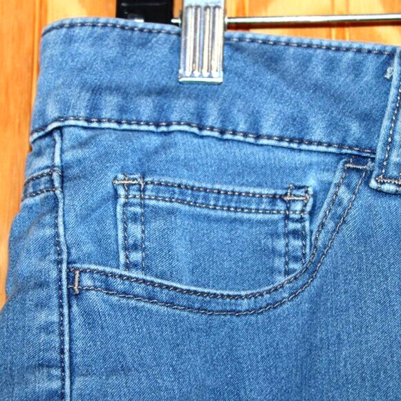 Riders by Lee Denim Capri Pants - Size 12 Medium - Picture 2 of 9